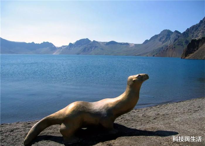 比凯：多人目击北极新物种，藏匿于拉比凯尔湖，科学家不确定是什么！