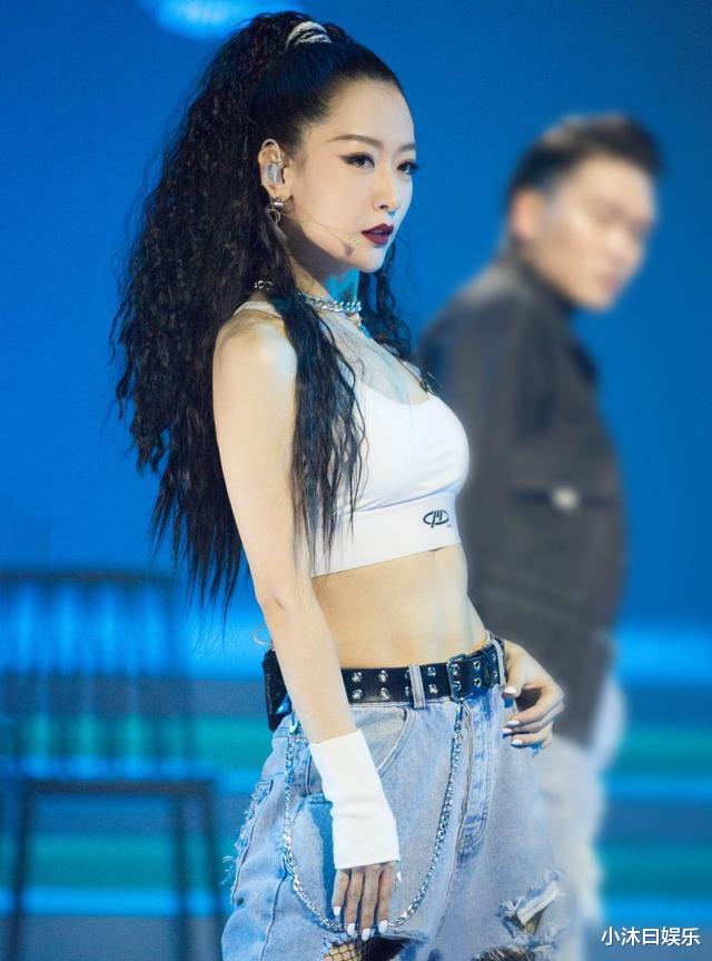 黄圣依|《乘风破浪的姐姐》五公?,白冰黄圣依为何被淘汰?原因很现实