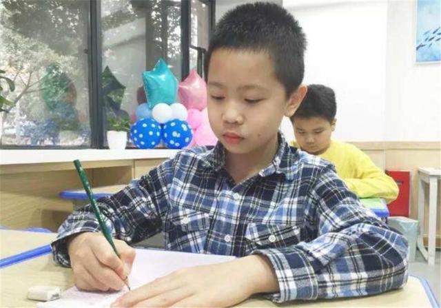 考试|高考“神仙卷面”走红，字迹宛如“印刷体”，老师都不舍得扣分