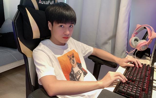『RNG』LetMe与RNG现役队员起“争执”？直播单挑，最终单杀韩服第一王者