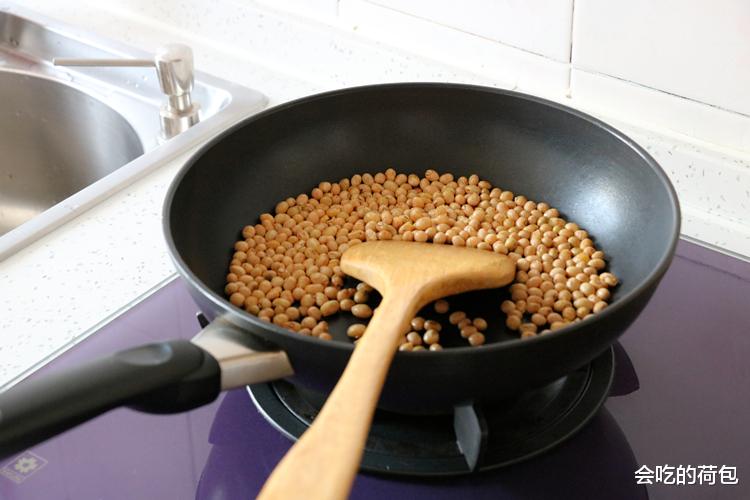 睡眠质量|入秋后，吃黑豆红豆不如吃它，坚持每天吃10颗，天冷也精气神满满