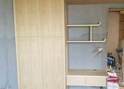 「木工」参观朋友新房装修，花400一天请来的木工师傅，打的木柜真是棒