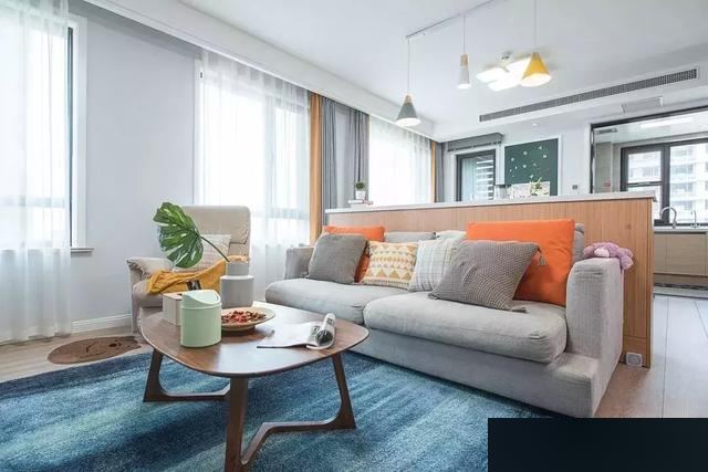 125㎡北欧三居室，客餐厅+长吧台做隔断，见过的人都称好看