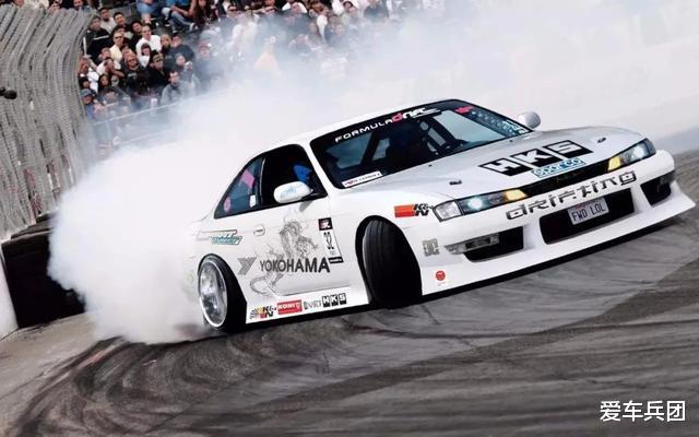 马自达6:2.0T+8AT+后驱,这三款豪华轿车不到30万就能选!