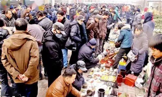 「艺术品」收藏： 为什么兄妹之间买卖古董不在家里进行?