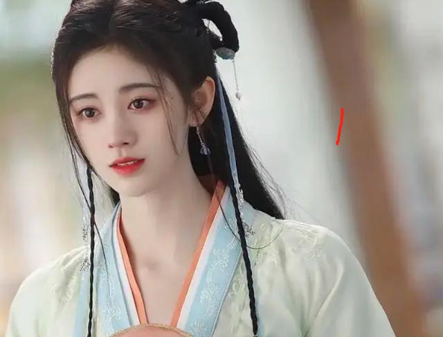 鞠婧祎|鞠婧祎新剧没法看，七个女演员六个是爱豆，放在一起好像连连看