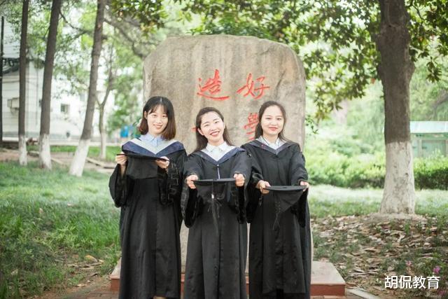 黄静怡▲逆转!中传坠亡女研究生导师放出完整聊天记录,我们都冤枉了他?