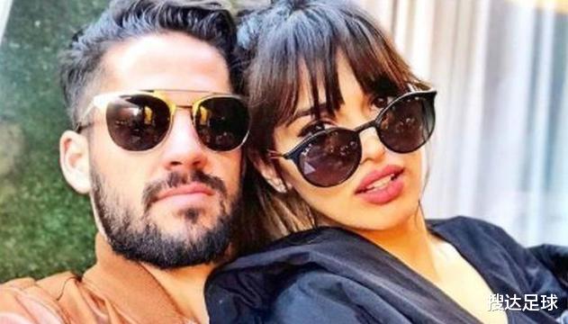 帽子戏法:飙车啊!皇马球星女友:他在我身上完成了第一个帽子戏法