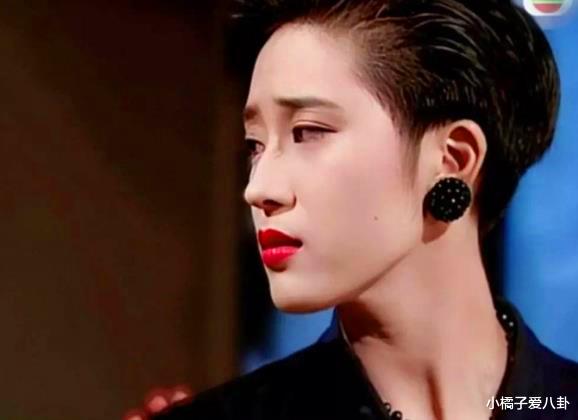 [周慧敏]被李嘉欣老公抛弃，周慧敏老公抛弃，如今选择不婚，被李湘一句话戳中要害