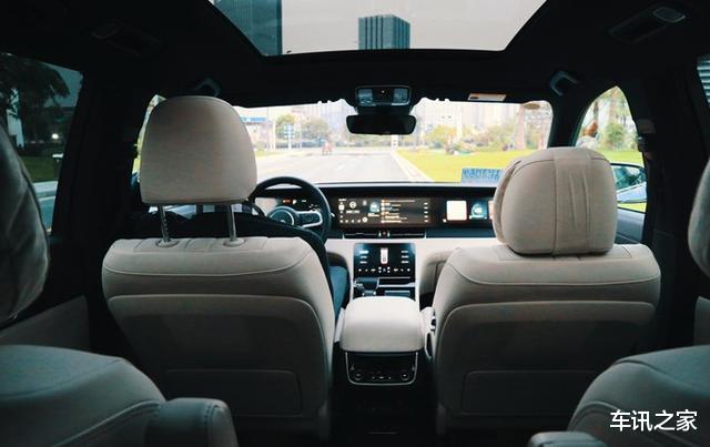 #理想one#最低调的豪车，66w的气场只卖33w，预售2小时收获4万辆订单