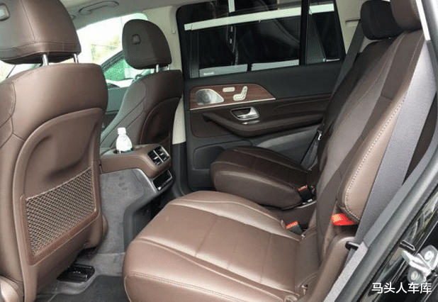 奔驰GLS|GLE，GLS到底有什么区别，一次给你讲清楚，下次在路上别再认错了