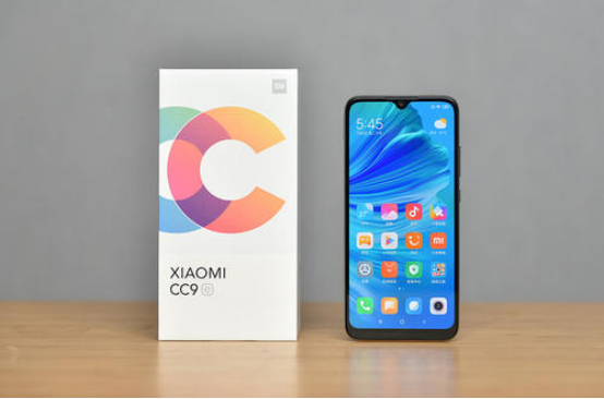 【】今年最值得入手的手机，让你用最低的价格，买到最性价比的手机