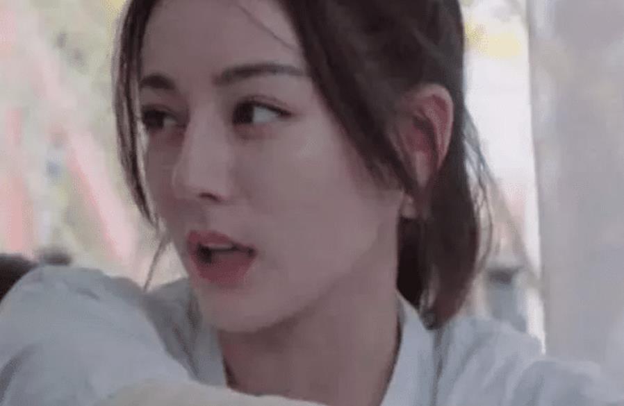 迪丽热巴：热巴九年一直住酒店，问她为什么不买房？得知原因：太真实