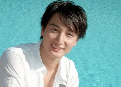 阿娇|阿娇的浪荡情史,背后高达13个男人,值得被爱!