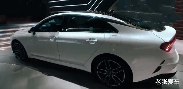 『起亚汽车』没白等,这车终于要上市,配2.5T比C级漂亮,16万开出50万档次