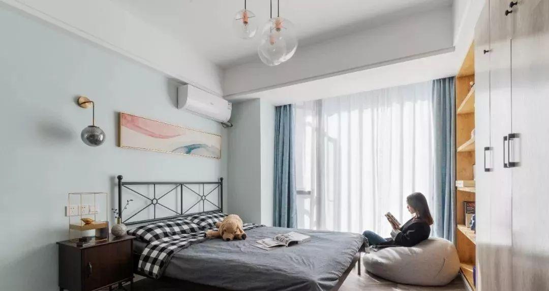28岁，一个单身女的40平温馨小窝，全屋轻奢风，装出大空间，晒晒