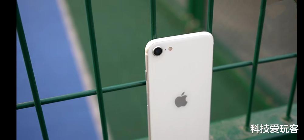 #一加科技#追随iPhoneSE脚步、一加也玩廉价版！一加8 Lite浮出水面