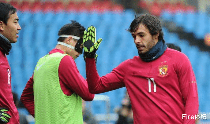 国足|大反转！高拉特仍有望为国足出战，下个月FIFA听证会给出答案