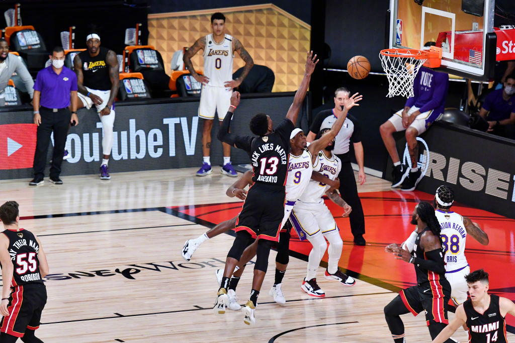 湖人队|又拿1FMVP!被詹姆斯捷足先登,最大输家出炉,后悔拒绝湖人不?