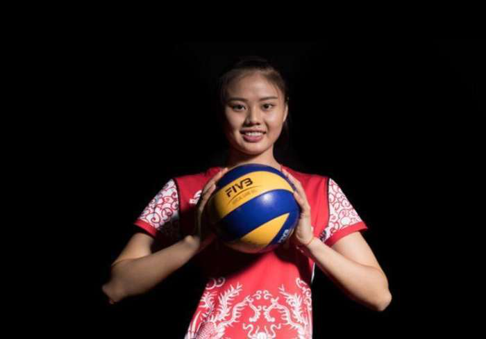 「龚翔宇」实力还是运气？当初力压龚翔宇的天才已沉沦，老队长都争不过她