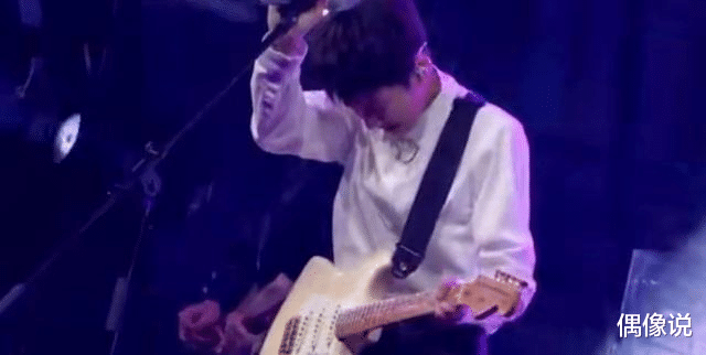 王源：《我是唱作人》第二季播放王源画面，原来源哥曾找GAI谈过心