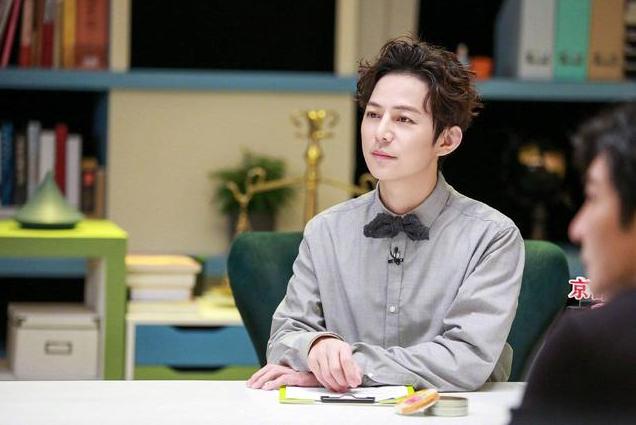 张子枫|向往的生活嘉宾集体秀腹肌，彭昱畅大华厉害了，不过都输给了妹妹