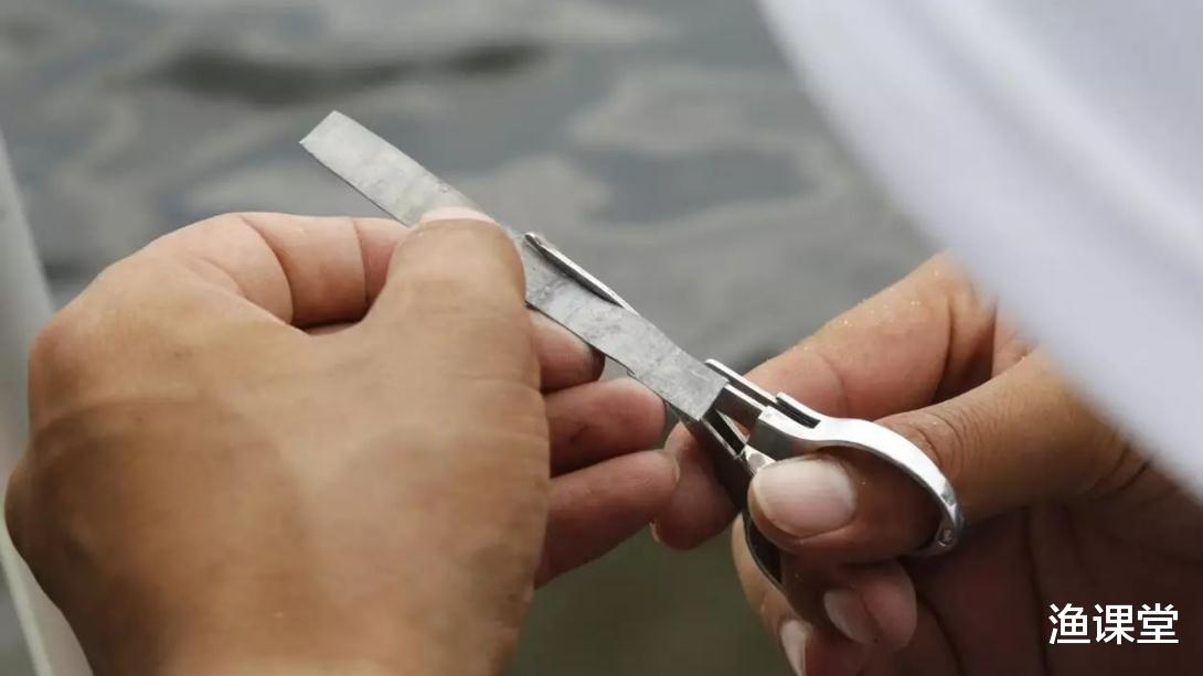 |有漂相就是不上钩，此乃“人钓鱼鱼涮人”，啥原因？不出以下3个