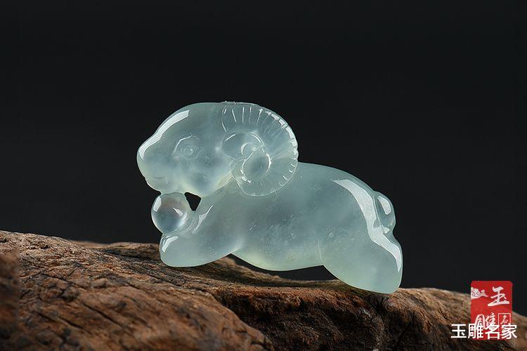 紫檀|玉雕中的小可爱，是尘世间无力招架的心动