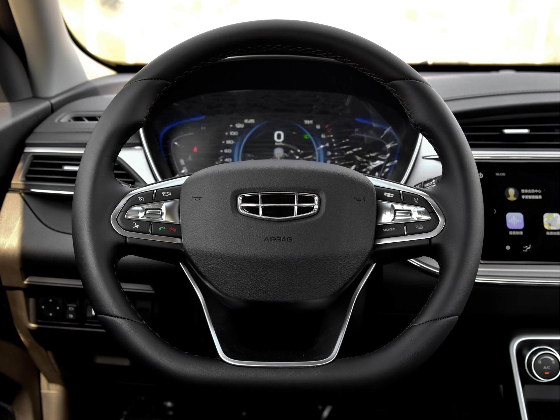 cvt|4.98万起配1.0T+CVT，配全液晶仪表，年轻人的钢炮座驾