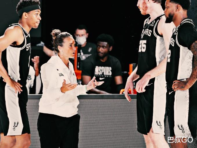 湖人队|大结局了!20分钟轰55+10+10,联盟第一又打炸,而湖人却陷入泥潭