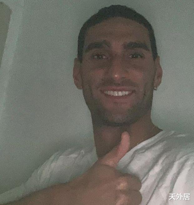 马鲁万·费莱尼|调皮!费莱尼赛后获9.9分,扣0.1分怕你骄傲?足坛又一励志故事