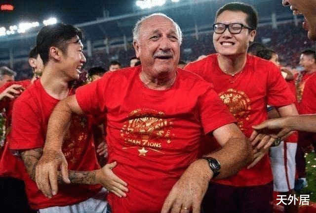 「斯科拉里」中超队还等什么!C罗问斯科拉里:中国如何?前恒大主帅回应亮了