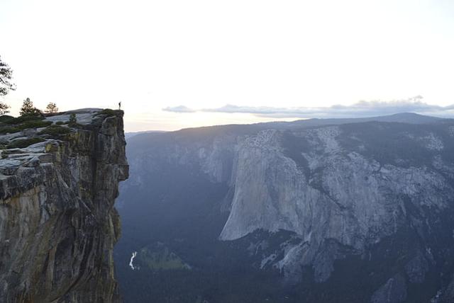 英国英鸟|美女和男友攀岩竟绳索断裂摔死,登山者:听起来像滚石,还有惨叫