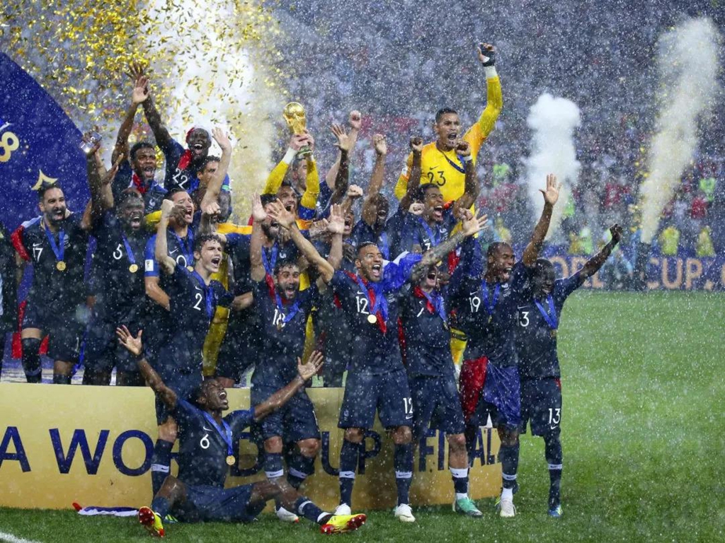 「登贝莱」巴萨弃将被克洛普当成宝!21岁成为世界杯冠军,曾放弃加盟利物浦