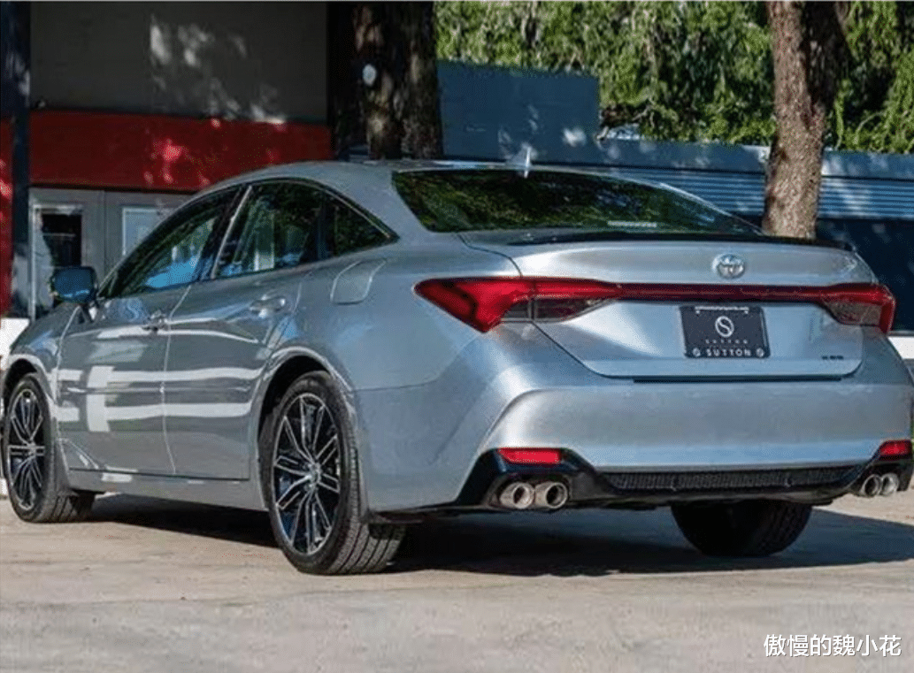 亚洲龙|搭3.5L V6+8AT，运动版“亚洲龙”首次曝光，运动感碾压锐志！