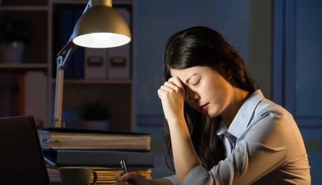 长寿|缩短人体寿命的8个行为,抽烟只排第4,排第1的很多人无法避免