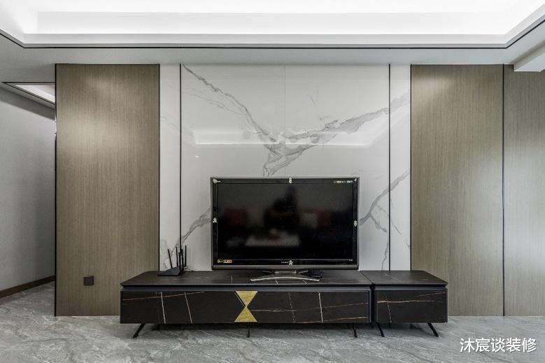 |她家100㎡,装成轻奢风格精致华丽,配色优雅高级,成为小区典范