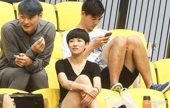 北控男篮|杨鸣默认付豪加盟辽宁，王哲林被美女老总锁死，北控月底四强归队