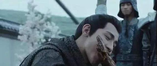 『范闲』太平别院之上，庆帝为何不惜暴露武功救下范闲？他武功多厉害？