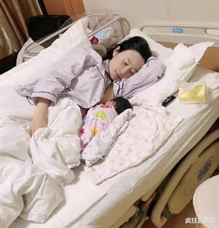 张纪中|5年“地下情”终成正果？69岁导演张纪中与女助理喜获二胎