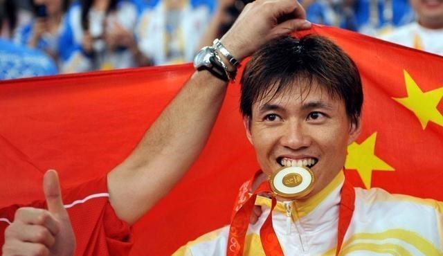 「仲满」中国奥运冠军仲满现状，37岁身材发福，妻子官至大学团委副书记
