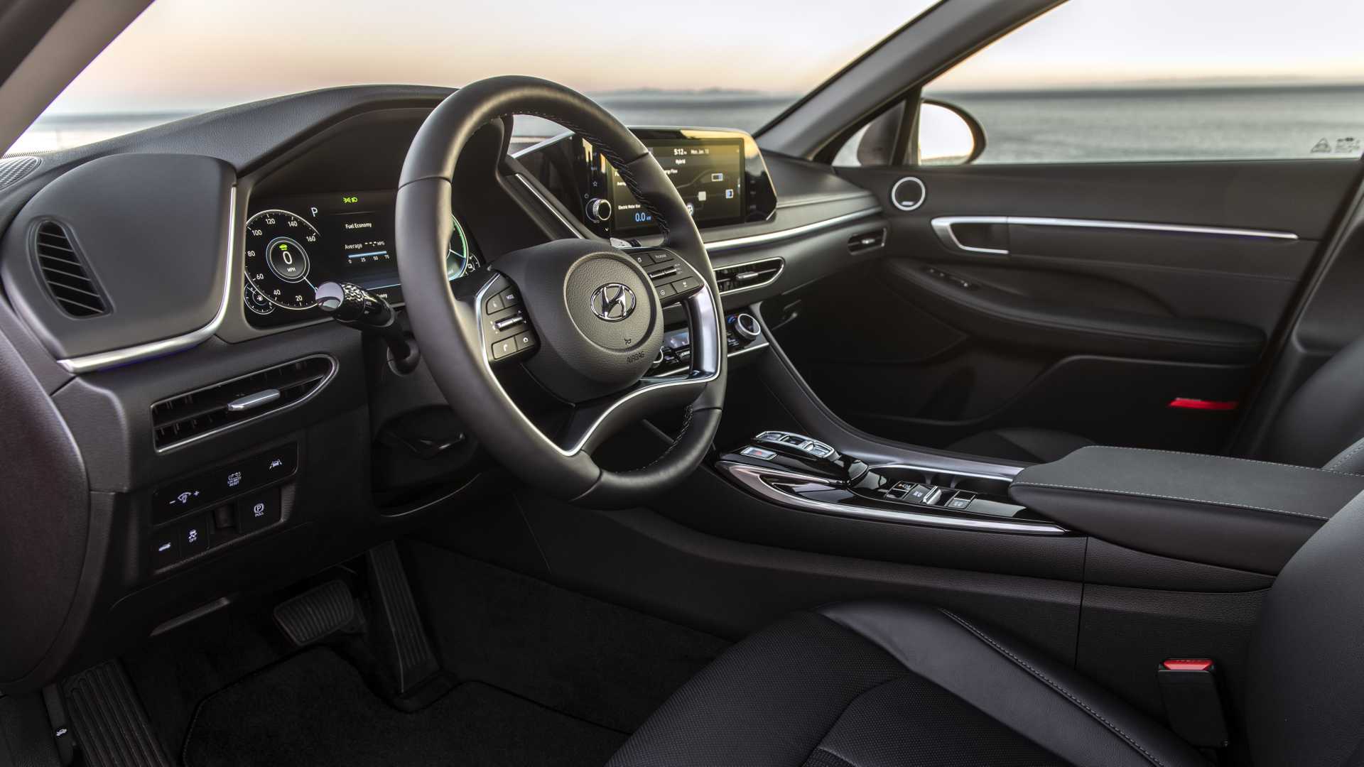 混合动力车■2020款现代索纳塔混动版售价公布，售19.7-25万元，比雅阁混动贵