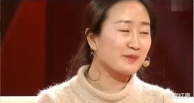 「文玩」姑娘带300万石头鉴宝，可见她信心十足，专家：我估价你别腿软