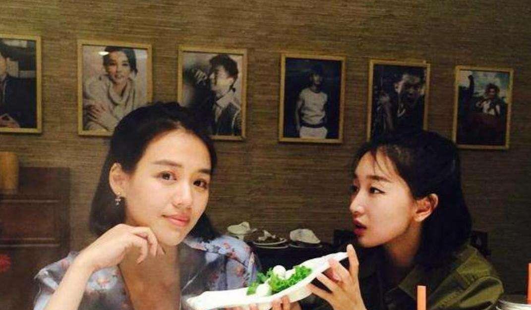 周冬雨|好闺蜜周冬雨拿奖拿到手软，而马思纯只剩下“抑郁症与药物”