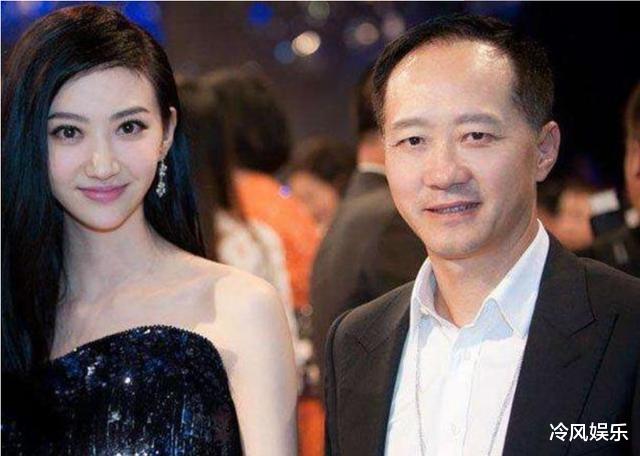 钱规则|女星“行规价目表”曝光，富商70万钓人，娱乐圈“钱规则”有多脏