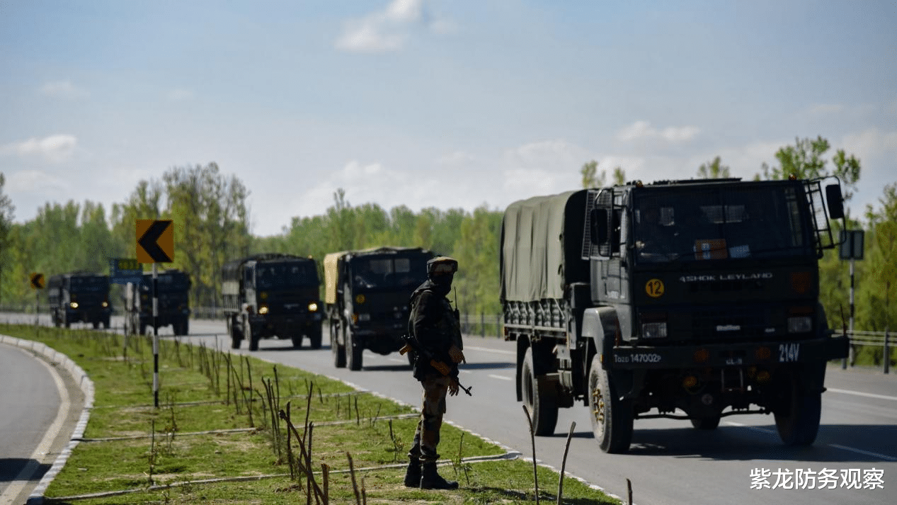 「洲际导弹」军车一眼望不到头，印度不顾反对持续向边境增兵，军方已接管公路