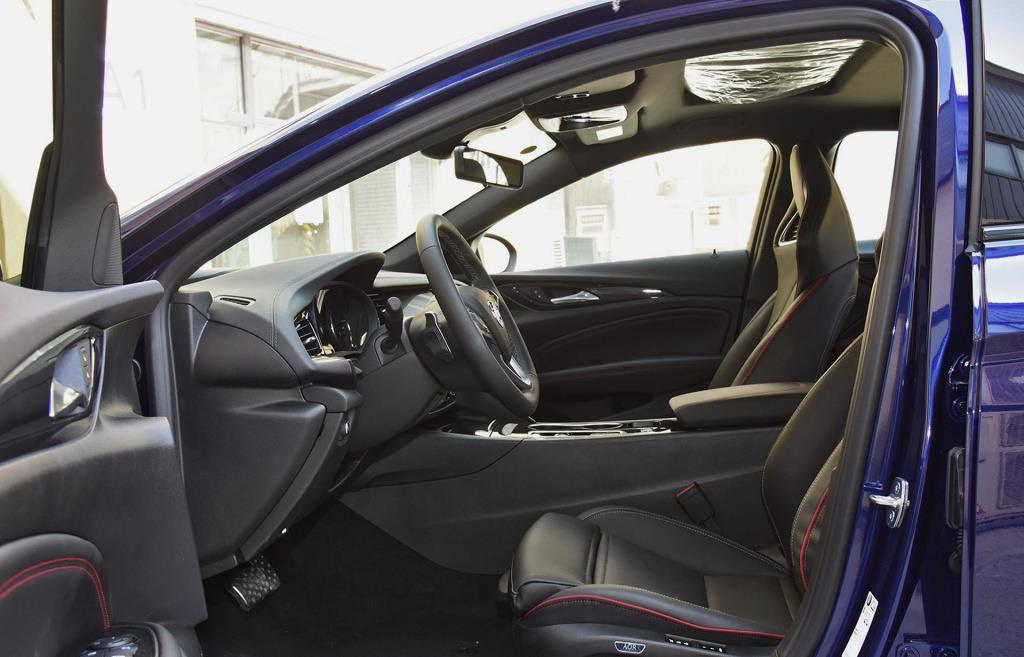 [别克君威]166400元提一辆别克君威靠谱吗？它的油耗低吗？看完你就知道了！