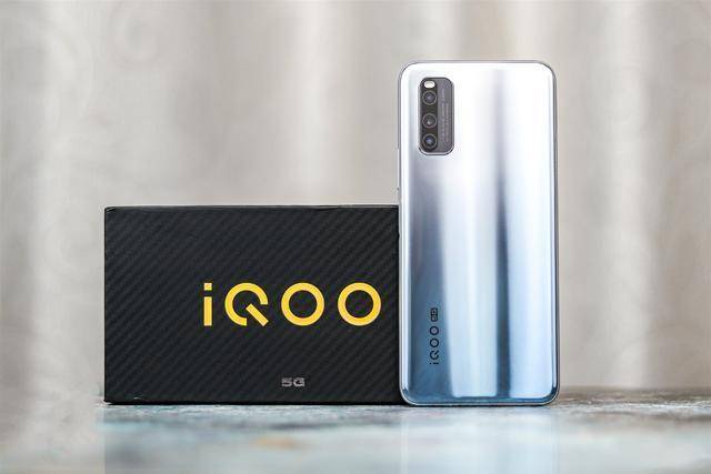 iqoo|iQOO Z1 单单一个12+128GB，就想拿下双十一的市场吗？