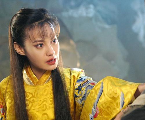 杨雪|“江玉燕”杨雪复出拍古装戏,演技尴尬的baby连美貌也不能吹了