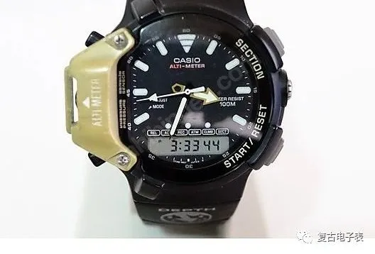 民法典|推土机式的传感器双显登山表——CASIO ALTI-METER AW330
